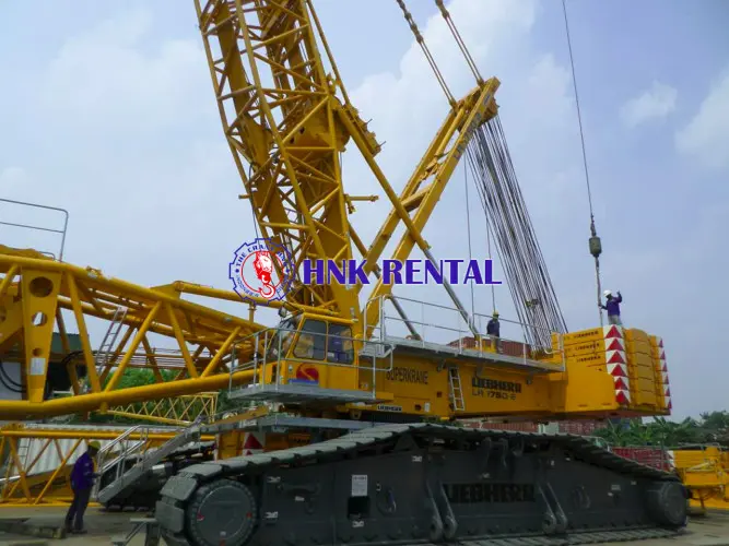  Sewa Unic Crane  bandara kertajati majalengka